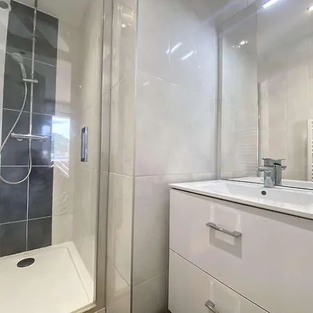 Apartment Moderne Avec Balcon Sud, Parking Prive, Pres Avenue De Gaulle - 2 Couchages A - Fr-1-245-107 *