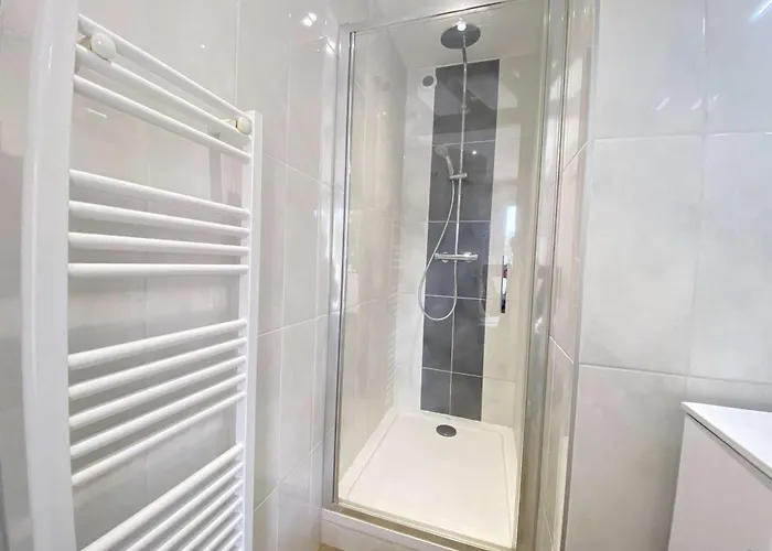 아파트 Moderne Avec Balcon Sud, Parking Prive, Pres Avenue De Gaulle - 2 Couchages A - Fr-1-245-107